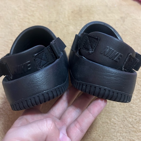 Nike Mules - Picture 4 of 5